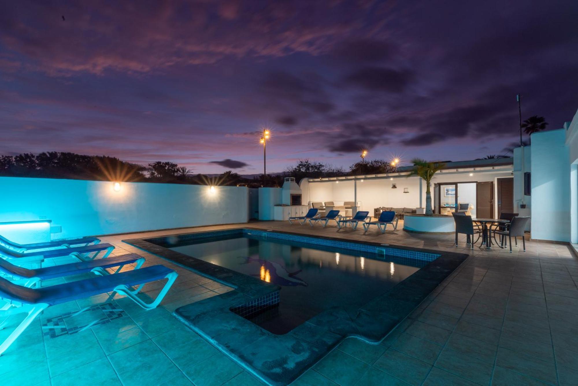 Villa Michelle - Lh114 By Villas Now Ltd Playa Blanca Dış mekan fotoğraf
