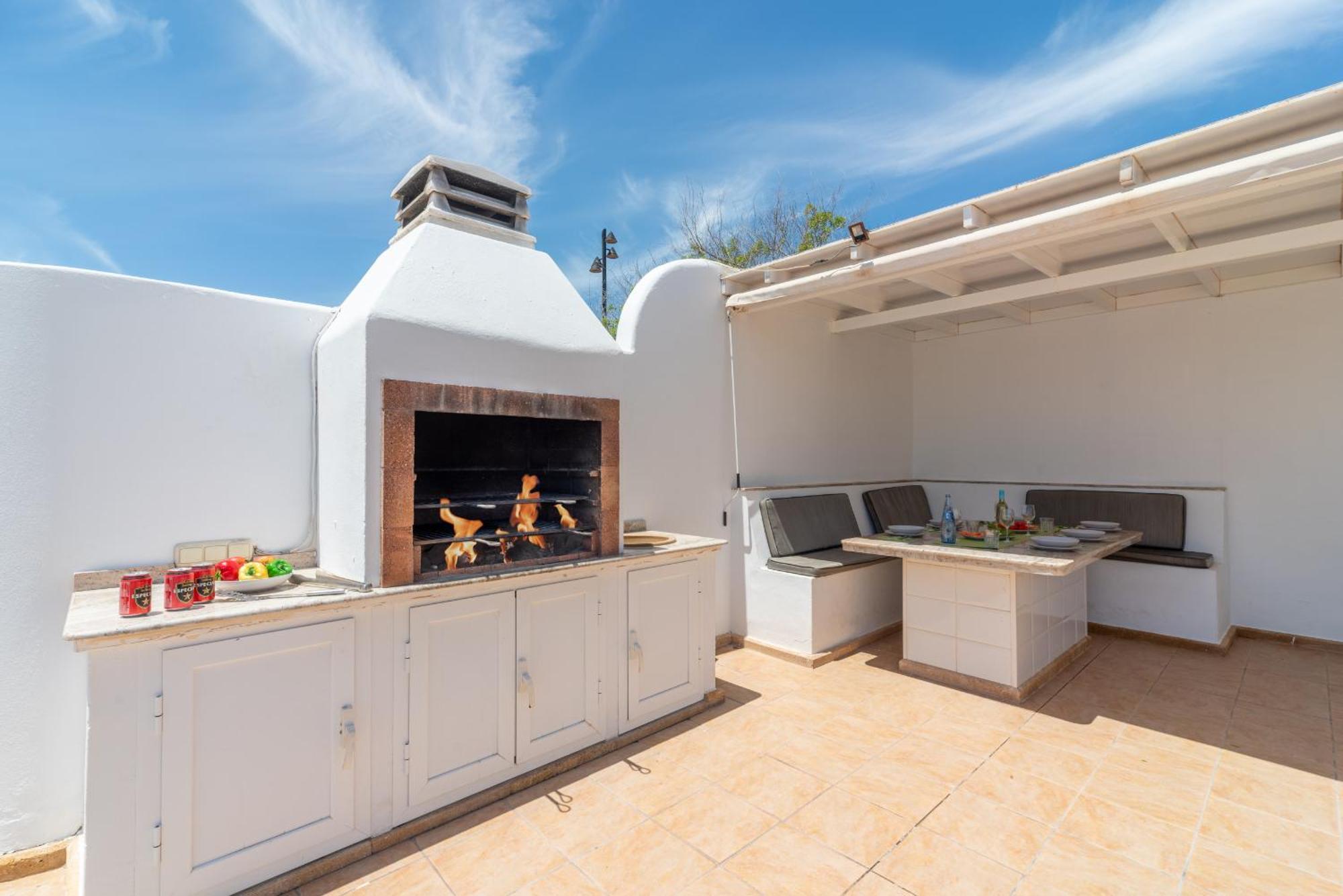 Villa Michelle - Lh114 By Villas Now Ltd Playa Blanca Dış mekan fotoğraf